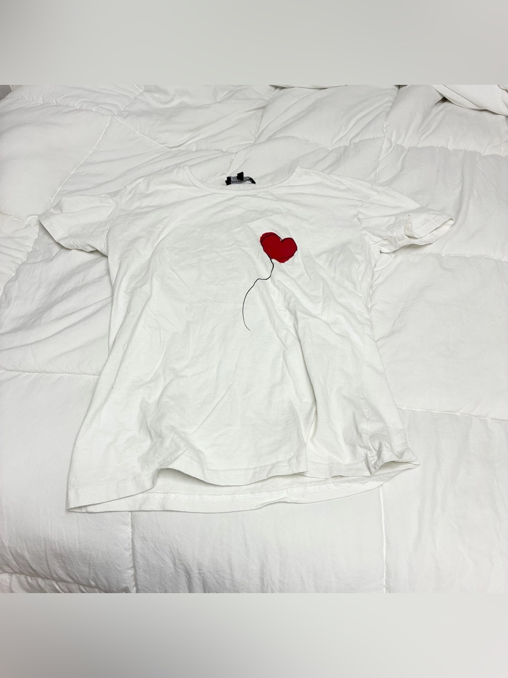 Wednesday’s Girl heart string balloon t-shirt